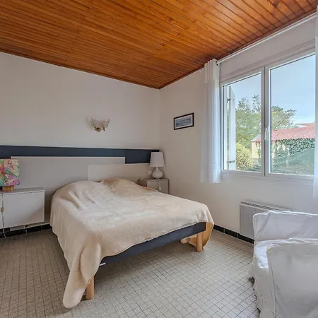 Holiday home Maison 6 Pers, Jardin Clos, Proche Plages Et Commerces - Fr-1-521-45